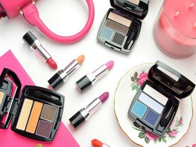 How do you choose your lipstick?